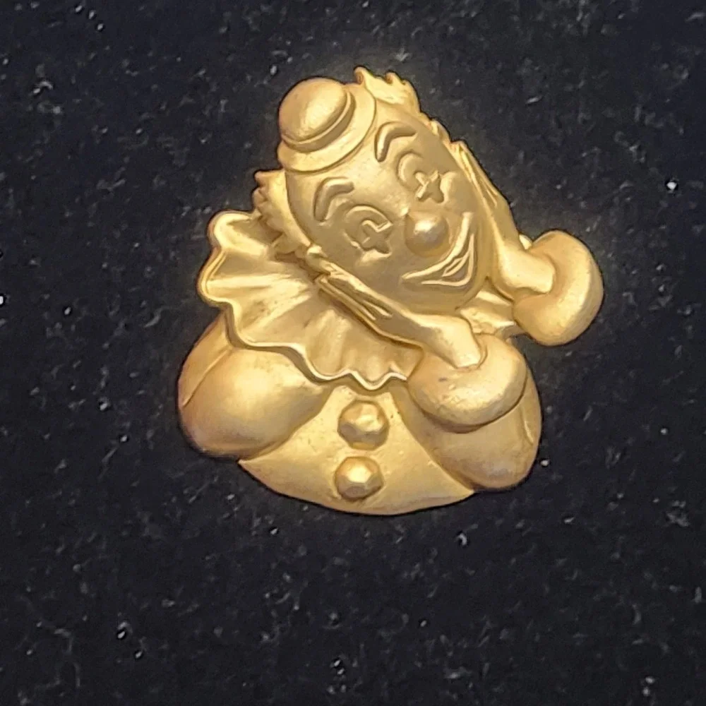 Vintage Gold Tone Clown Brooch Pin Whimsical Circus Jewelry Matte Gold Finish JJ